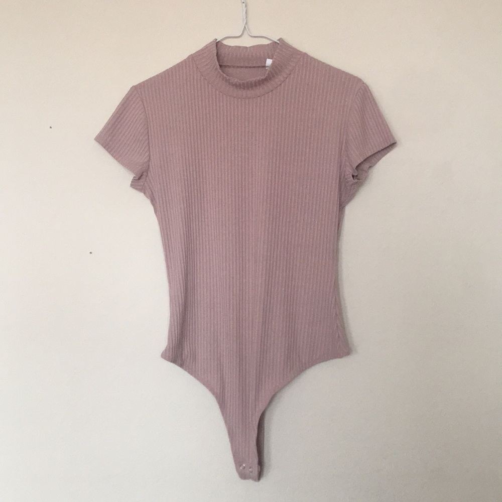 Me to We mauve mock turtleneck bodysuit